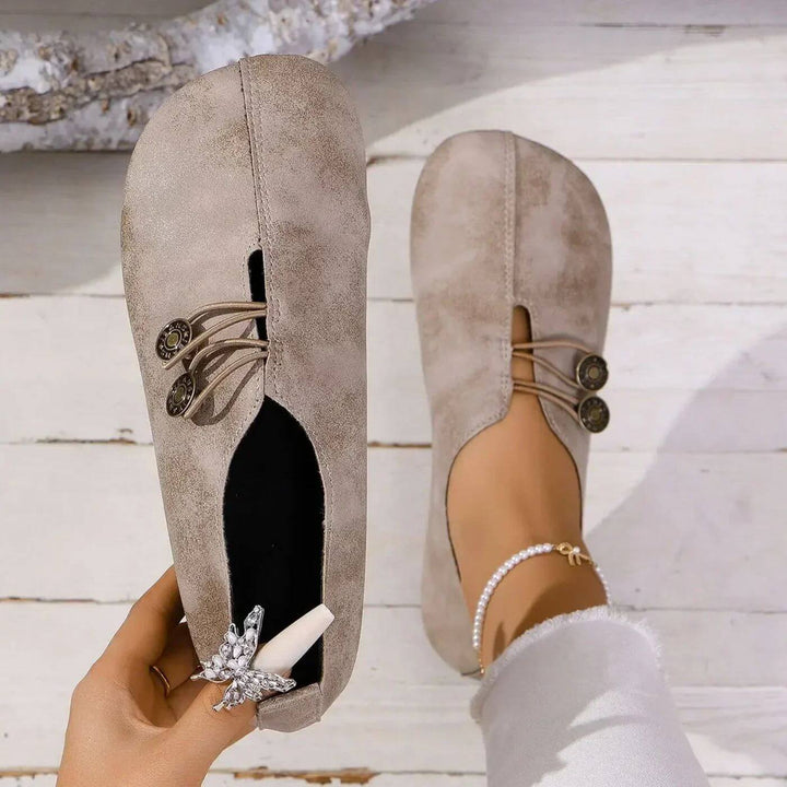 Mady | Soft and Flexible Orthopaedic Shoes