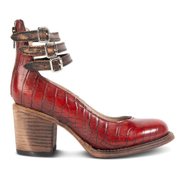 Lisa | Stylish pumps with ankle strap